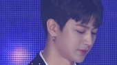 아이콘 B.I&윤형_09_윤형(상반신)(竖版)